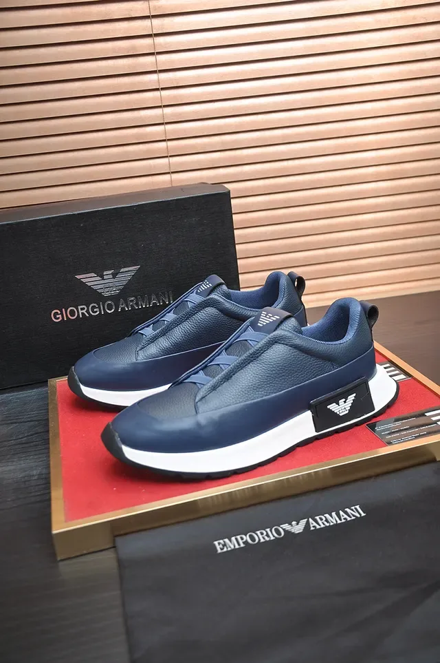 Emporio Armani حذاء رياضي جلدي أزرق بحري سكوب 4