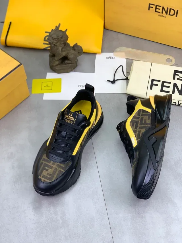 Fendi Sneakers Chunky Noires à semelle jaune Monogram FF en tissu 5