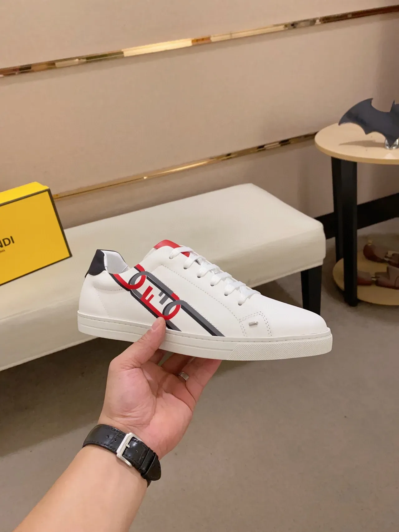 Fendi FF Logo Sneaker Blanc Rouge Bleu Marine Lifestyle Sneakers 7