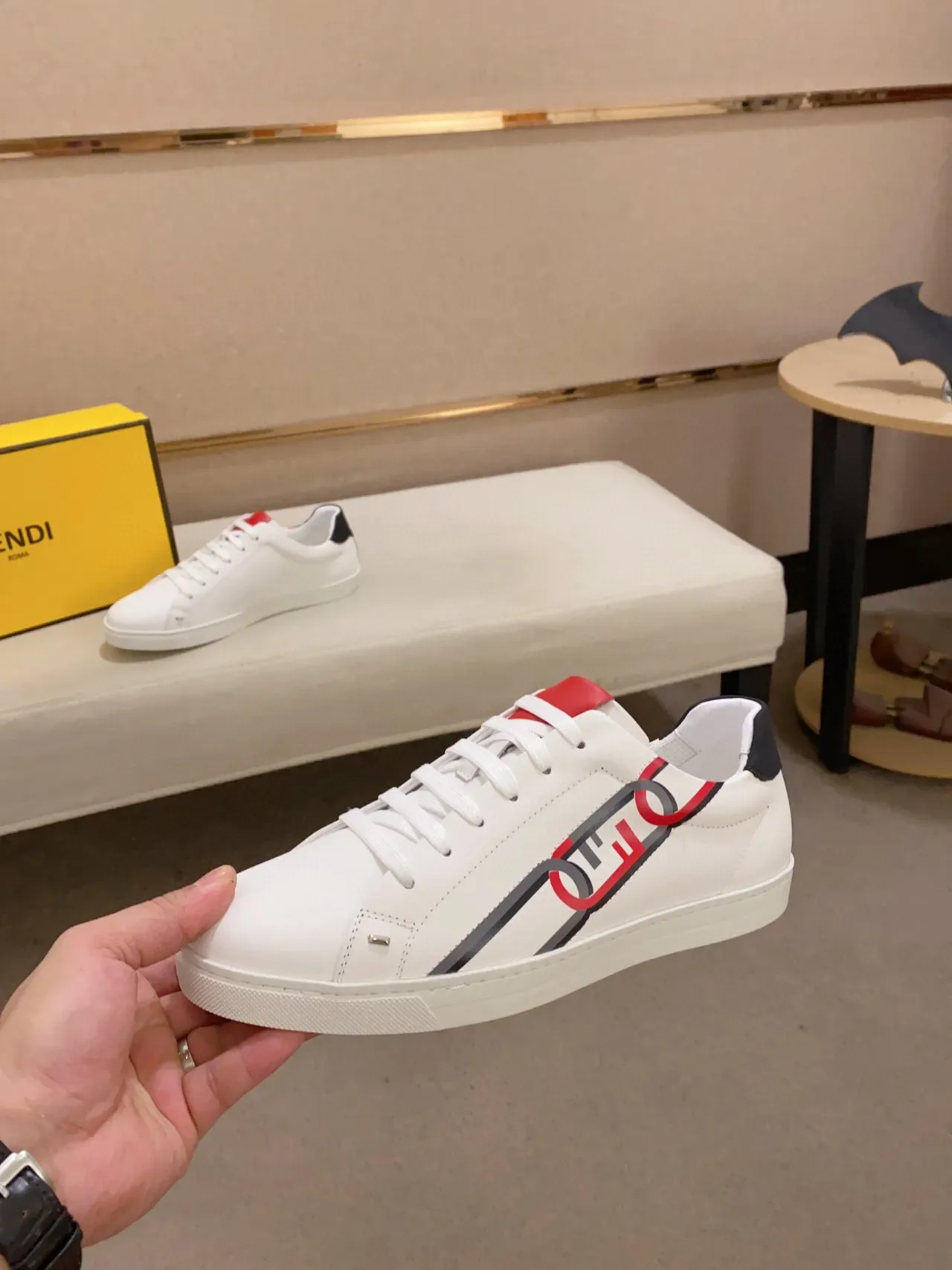 Fendi FF Logo Sneaker Blanc Rouge Bleu Marine Lifestyle Sneakers 8