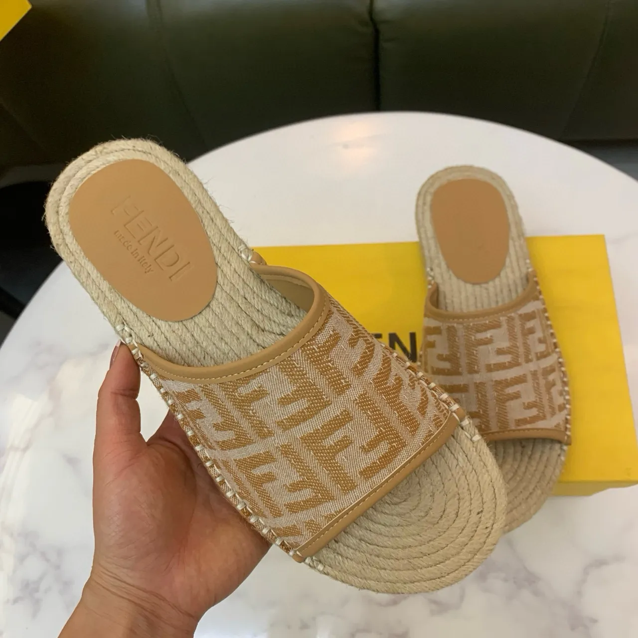 Fendi FF Monogram Espadrille Zapatilla Beige Marrón Correa de Jacquard Suela Trenzada Zapatillas 5