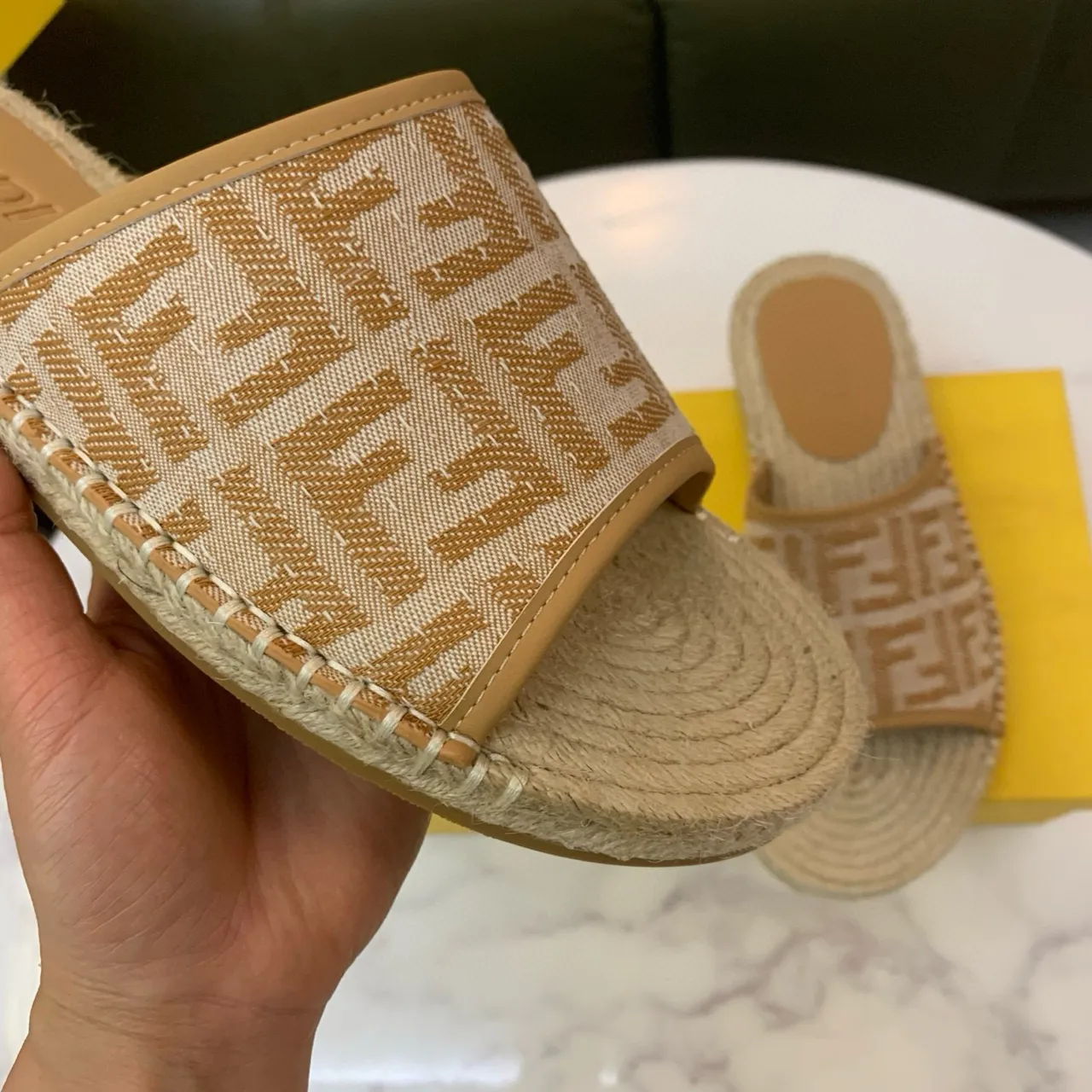 Fendi FF Monogram Espadrille Zapatilla Beige Marrón Correa de Jacquard Suela Trenzada Zapatillas 7