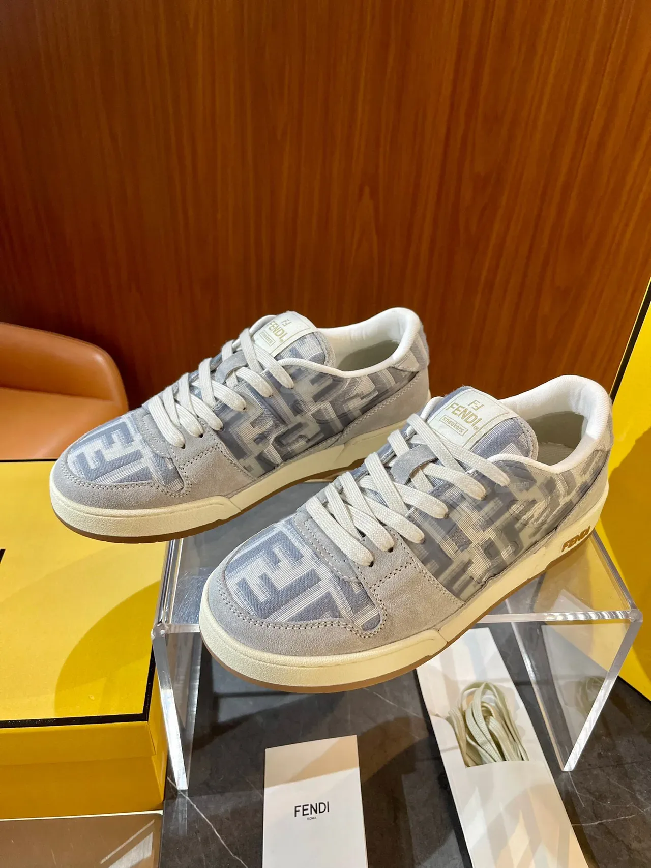 Fendi FF Sneaker 蓝色米色印花提花麂皮拼接运动鞋 5