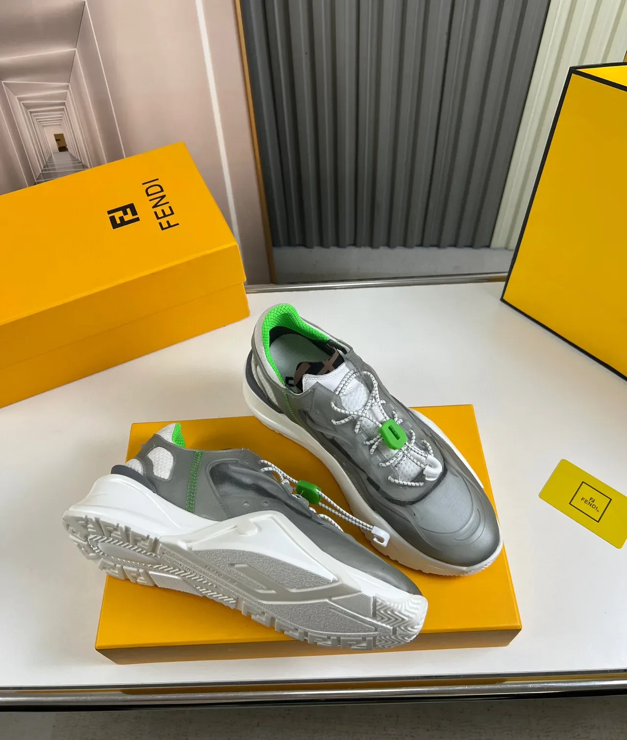 Fendi Cinza Verde Sola Esculpida Camada de Malha e Sintético Superior Tênis Chunky 5