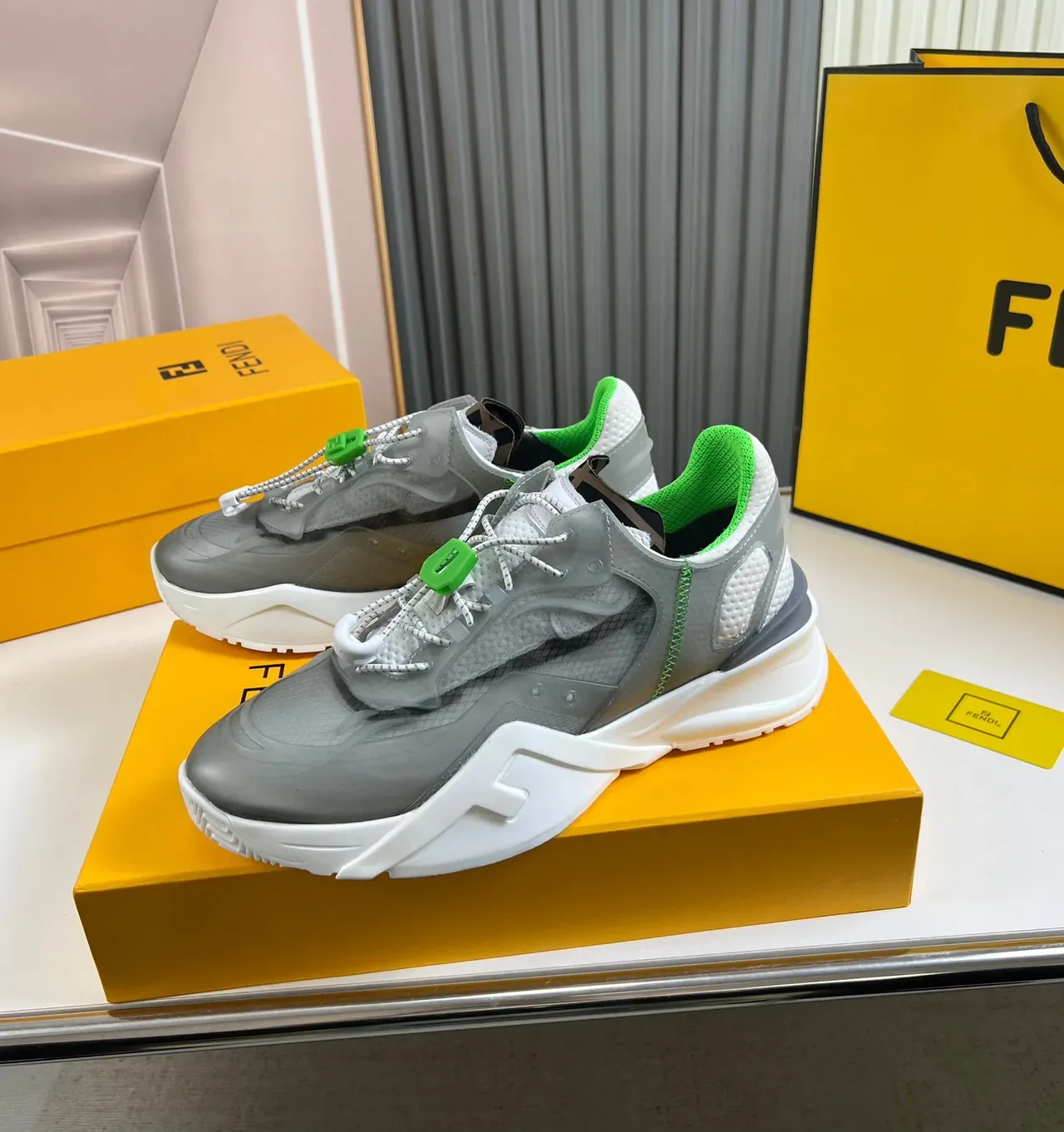 Fendi Cinza Verde Sola Esculpida Camada de Malha e Sintético Superior Tênis Chunky 8
