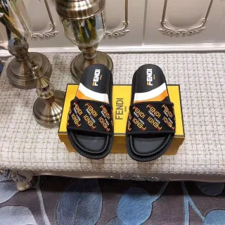 Fendi Logo-Repeat tongs noir orange sangle semelle en caoutchouc moulé pantoufles