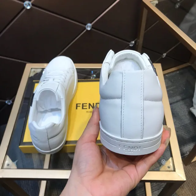 Fendi Monster sneaker branco preto amarelo sneakers lifestyle 5