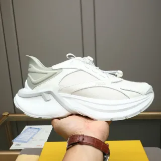 Fendi Runner أبيض و ساج جرين حذاء رياضي سميك