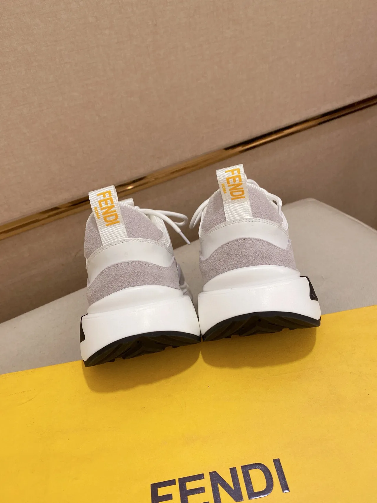 Fendi Track Trainer 灰色 Monogram 厚底运动鞋 8