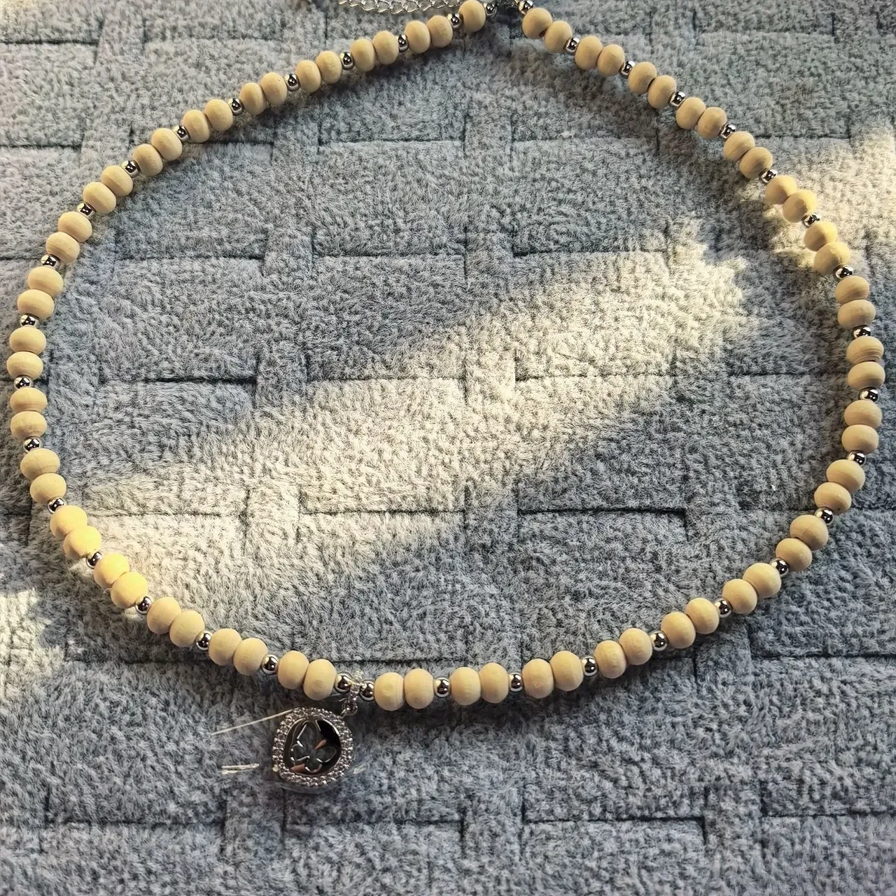 Beige Silver Beaded Wooden Necklace 2