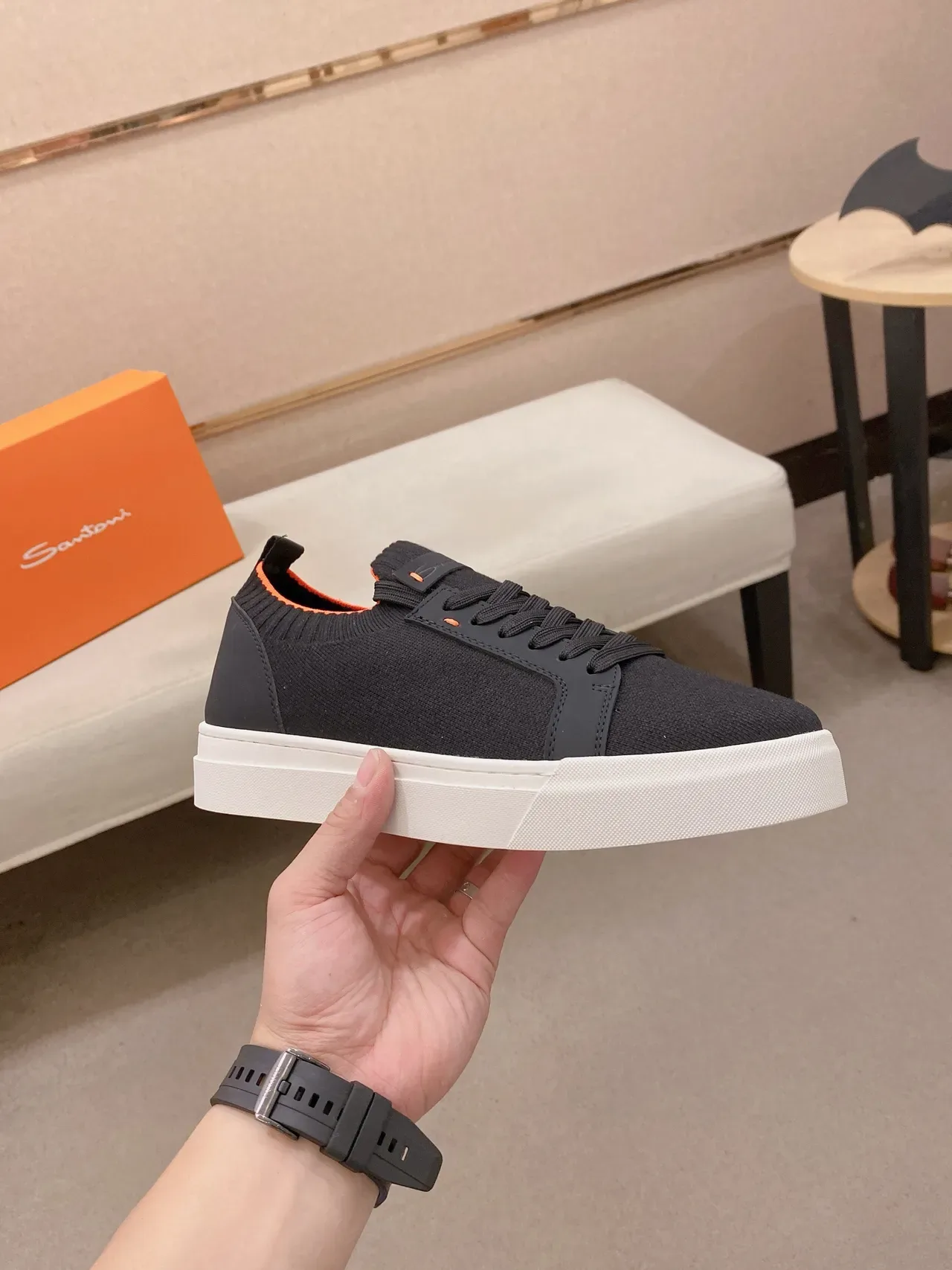 Sneaker Lifestyle Preto e Laranja com Upper de Tricô 6
