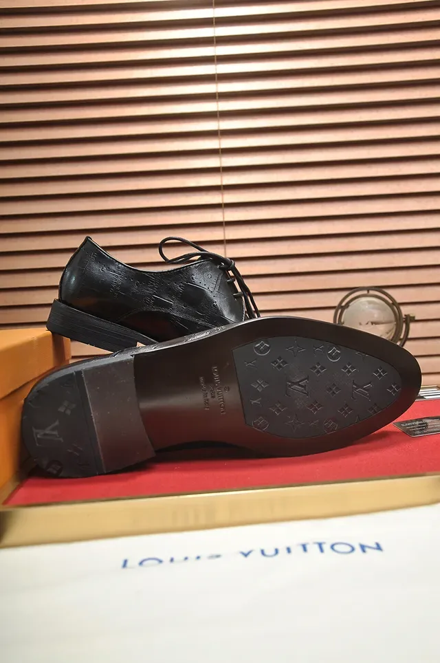 Black Cap-Toe Brogue Embossed Leather Oxford Shoes 3