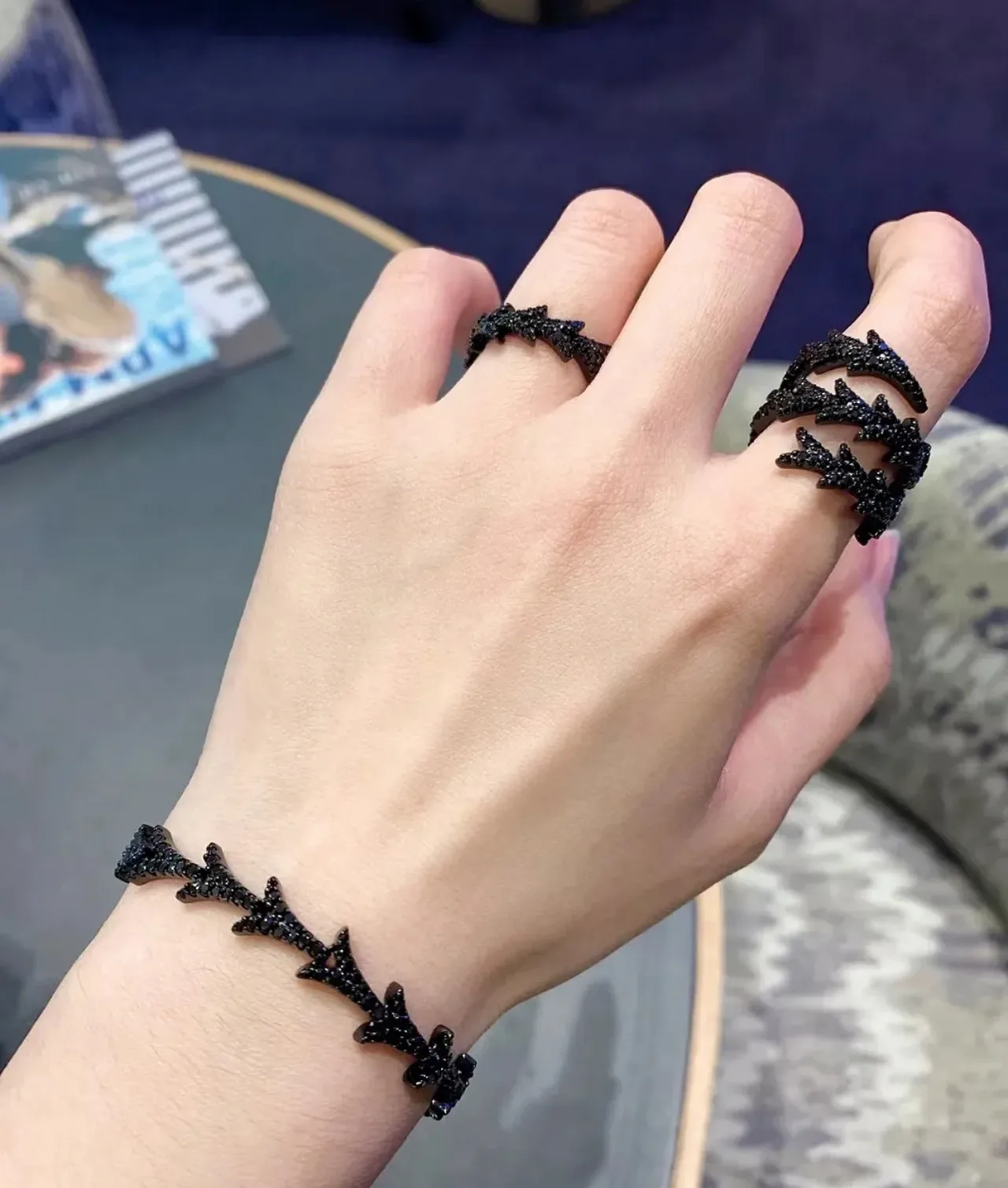 Bijoux Noir Marine Ornée aux Cristaux 2