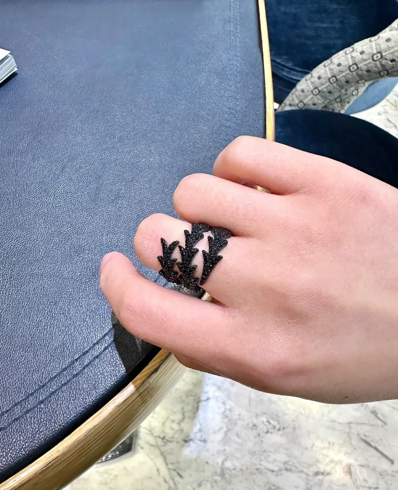 Bijoux Noir Marine Ornée aux Cristaux 4