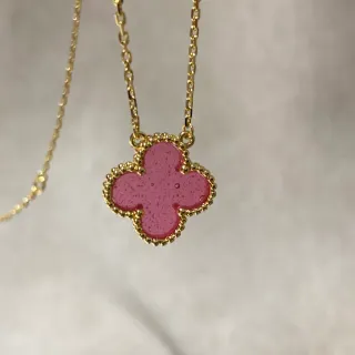 Clover-Shaped Beaded Bezels Pink Resin Pendant Necklace