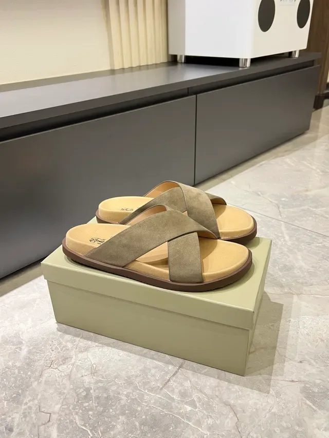 Crisscross Strap Flat Slide Casual Sandals 11