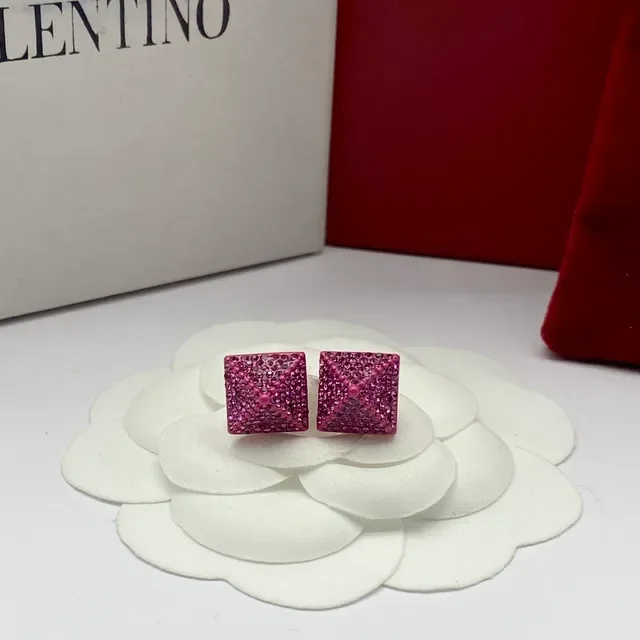 Cubic Pavé-Set Faceted Pink Stud Earrings 3