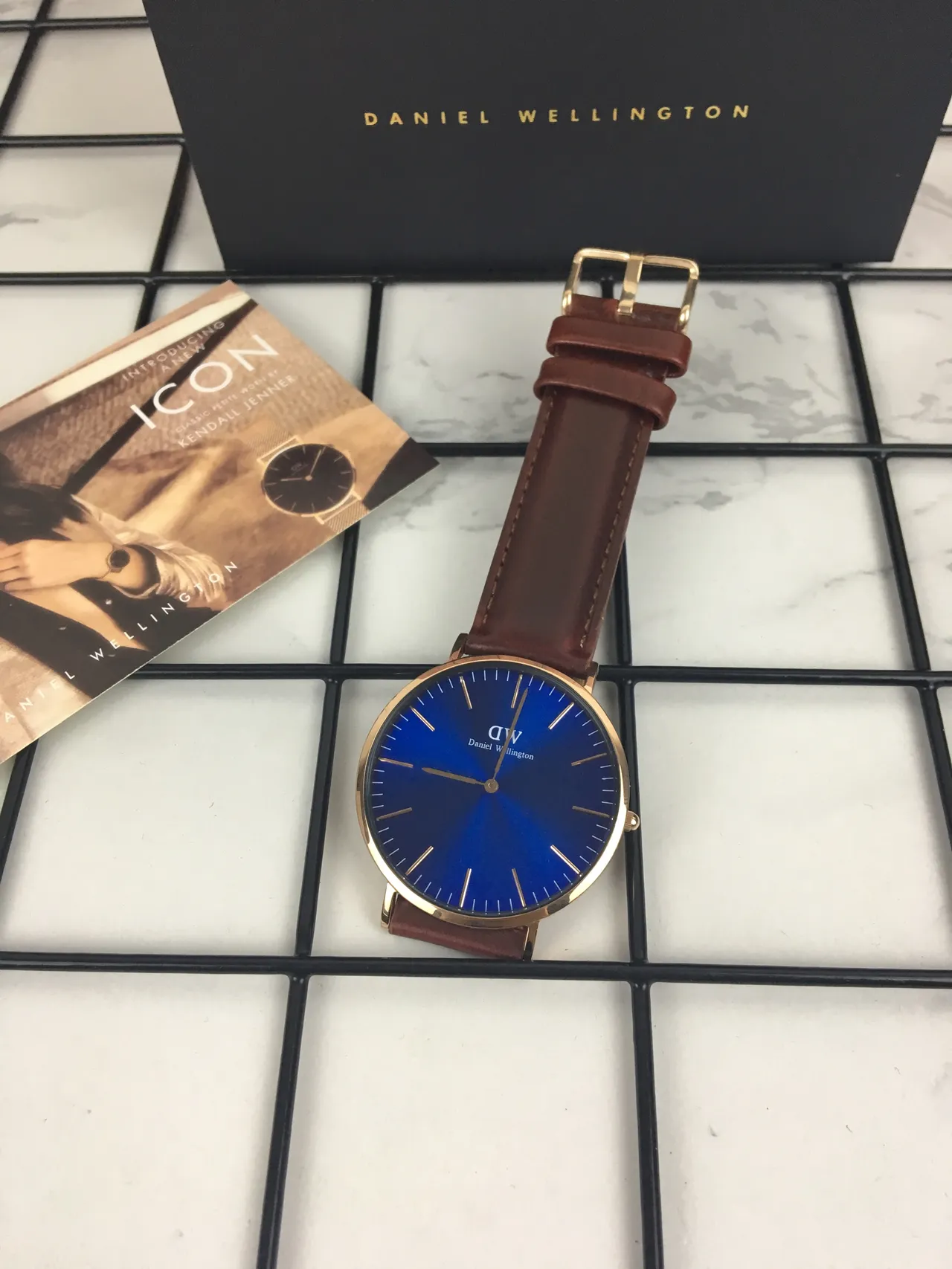 Daniel Wellington 蓝色棕色 极简 日冕 表盘 石英 手表 2