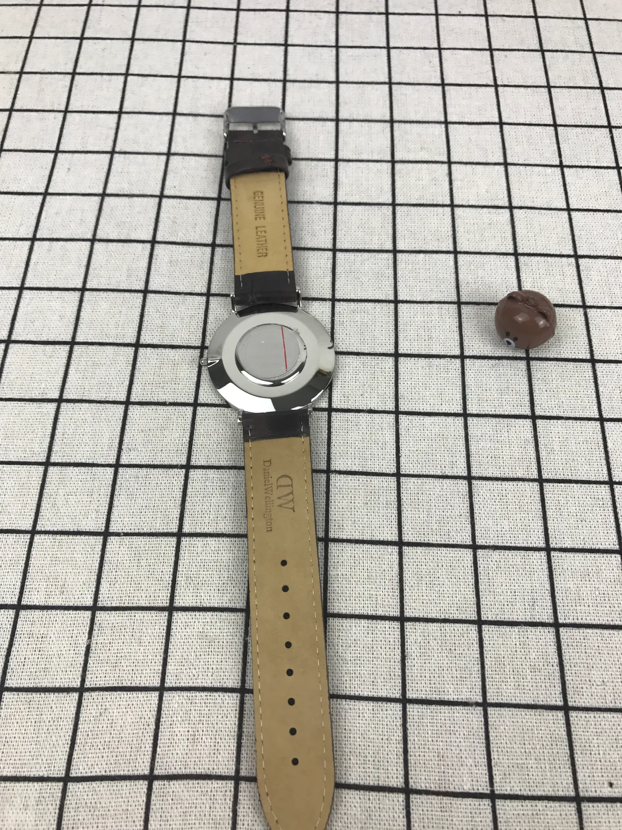 Daniel Wellington Classic Minimalist White Dial Brown Leather Strap Quartz Watch 3