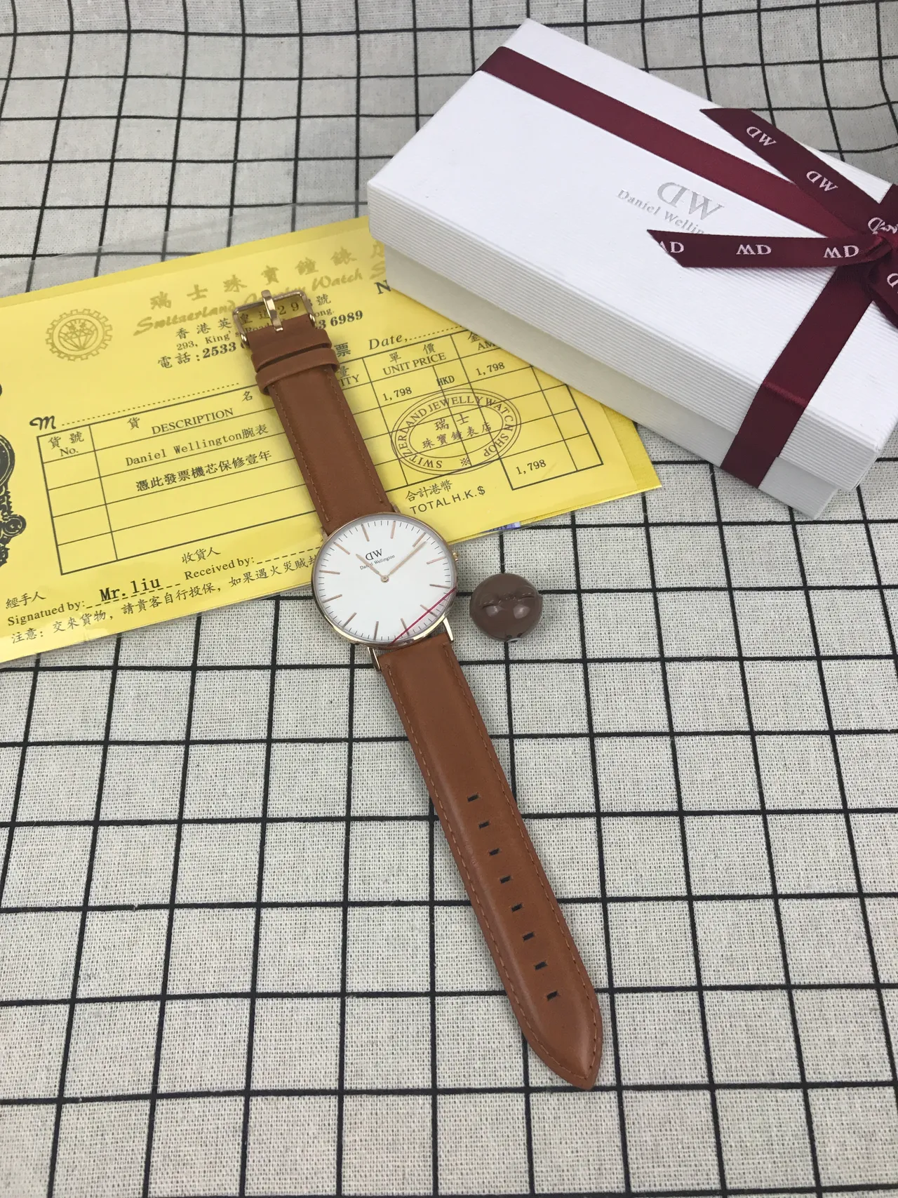 Daniel Wellington Classic Petite Brown Leather Quartz Watch 2