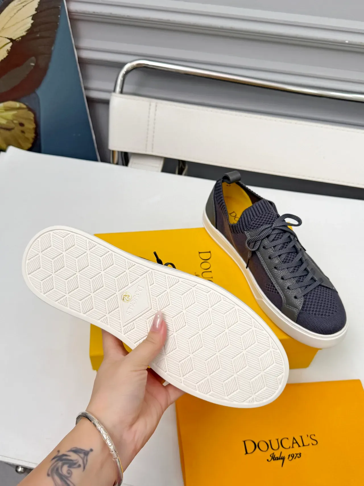 Sneakers Low-Top Gris Foncé avec Tissu et Cuir Overlay 2