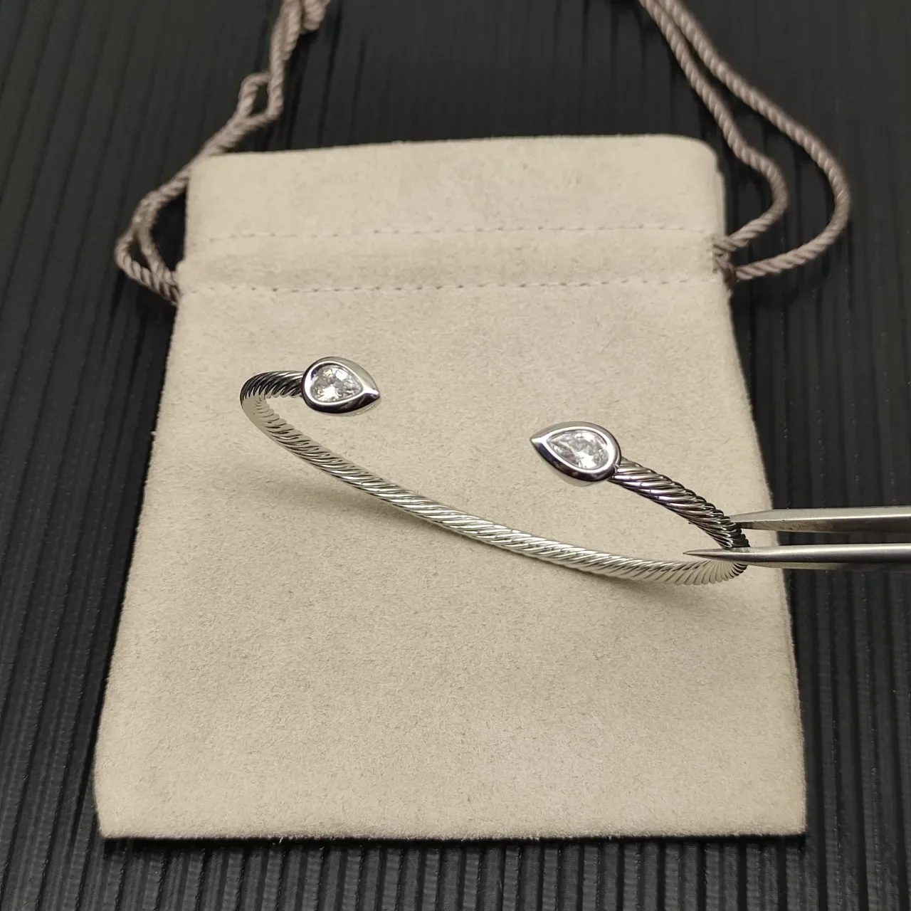 David Yurman Cable Classics Silver Beige Twisted Pear-Shaped Stone Bracelet 13