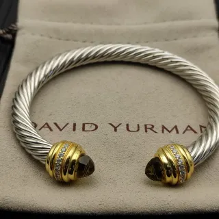 David Yurman Cable Classics سوار معدني فضي وذهبي ملتوي ثنائي اللون