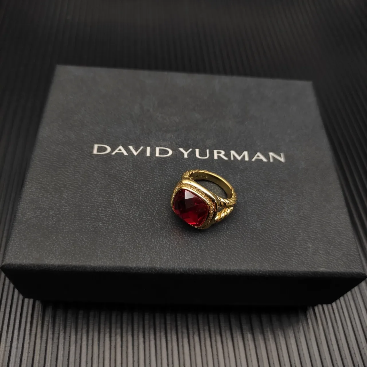 David Yurman लाल सोना ट्विस्टेड केबल बैंड कुशन-कट जेमस्टोन अंगूठी 4