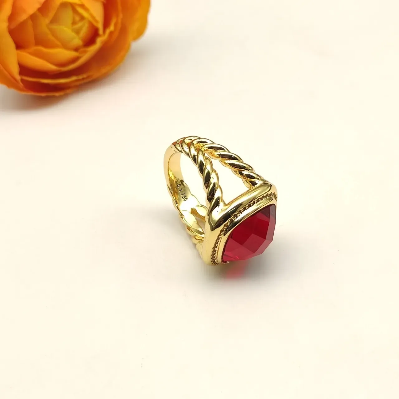 David Yurman लाल सोना ट्विस्टेड केबल बैंड कुशन-कट जेमस्टोन अंगूठी 5