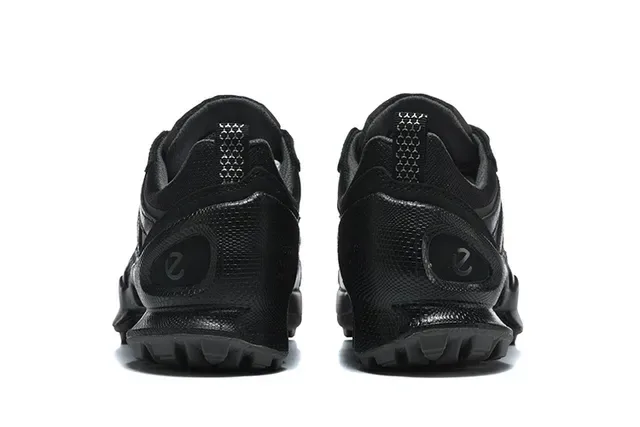 ECCO Black Mixed-Material Lifestyle Sneakers 8