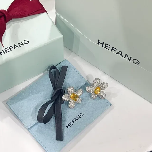 Floral Pavé Yellow Gem Stud Earrings 3