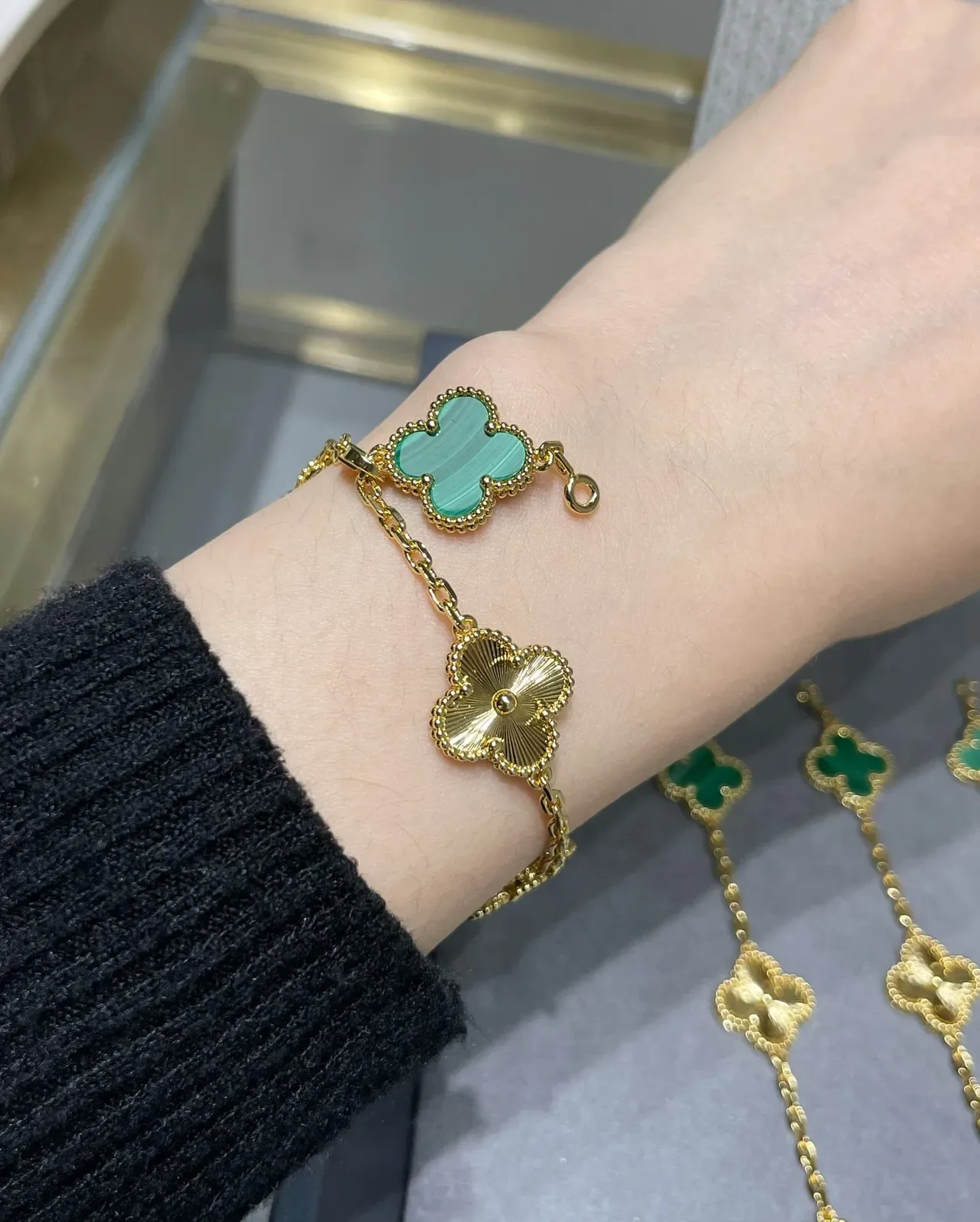 Gold Green Chain Malachite Quatrefoil Charms Bracelet 8
