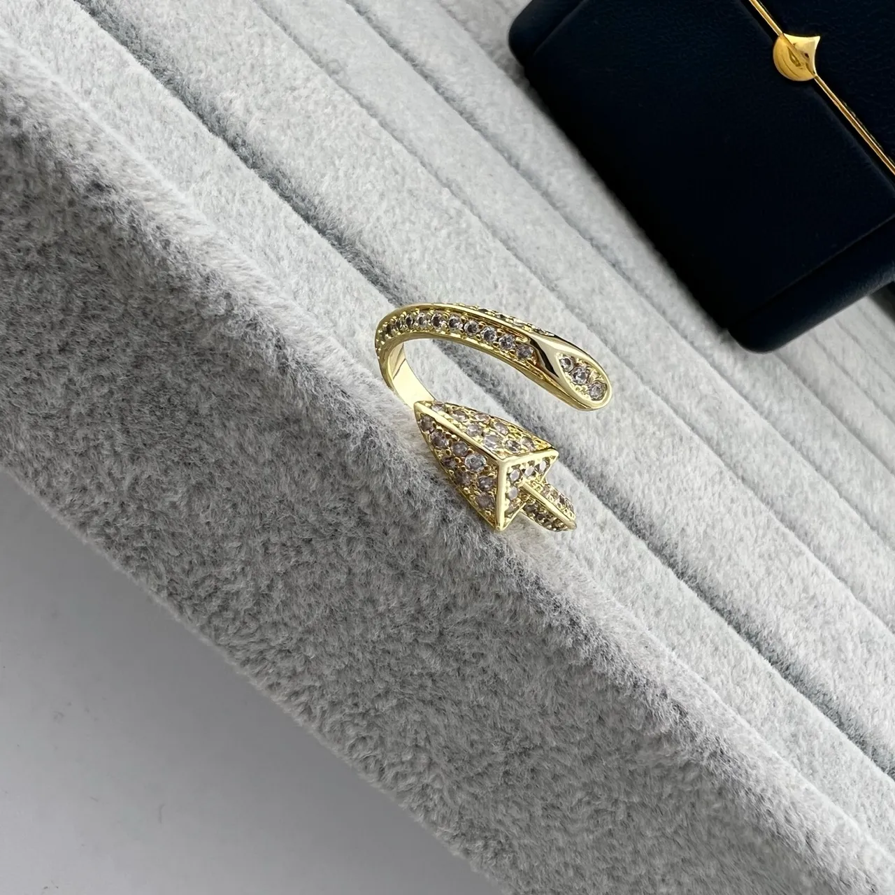 Gold Silver Open Adjustable Band Pavé-Set Clear Stones Ring 2