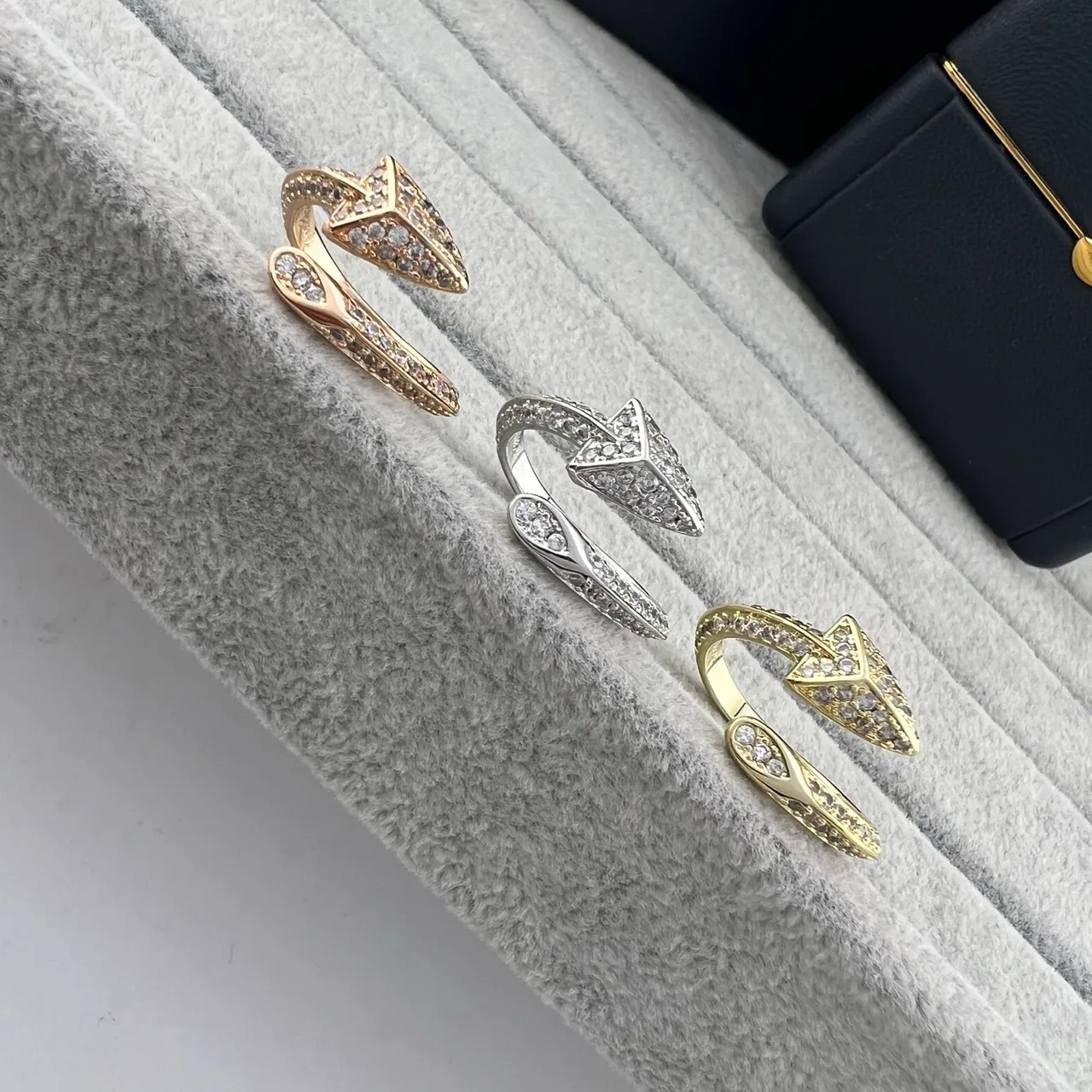 Gold Silver Open Adjustable Band Pavé-Set Clear Stones Ring 7