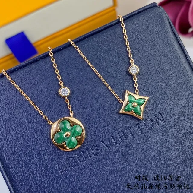 Gold-Tone Green Enamel Square Pendant Necklace 4