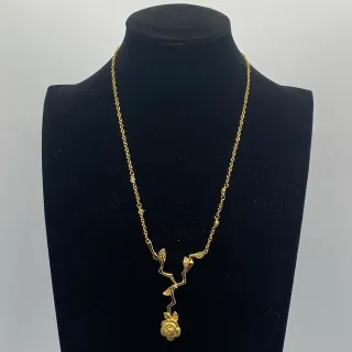 金色玫瑰藤蔓吊坠项链