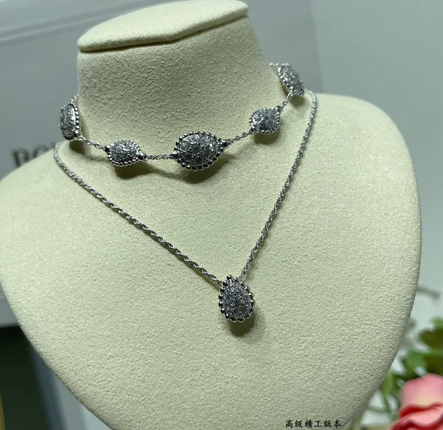 Bracelet chaîne torsadée en corde ton doré motif pavé de diamants 5