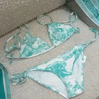 Green White Toile-Print Triangle Top Swimwear