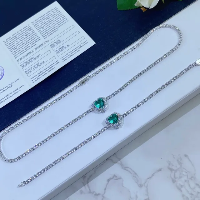 Bracelet en forme de cœur gemme verte Pavé Halo argenté 6