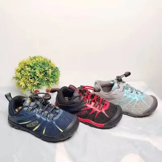 KEEN Black Red Toggle-Lace Closure Breathable Mesh Upper Lifestyle Sneakers 11