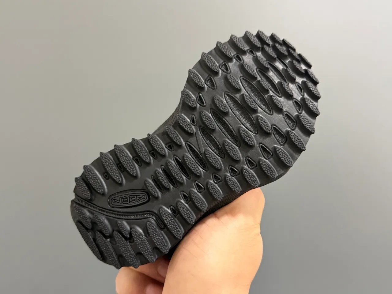 KEEN Pink Black Dual-Closure Rugged Lug Sole Sneakers 23