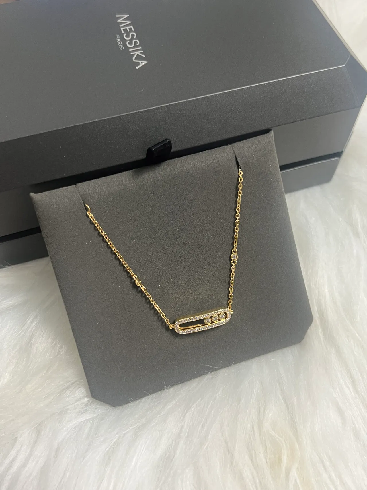 Messika Move Uno Silver Black Pavé-Set Elongated Bar Pendant Necklace 3