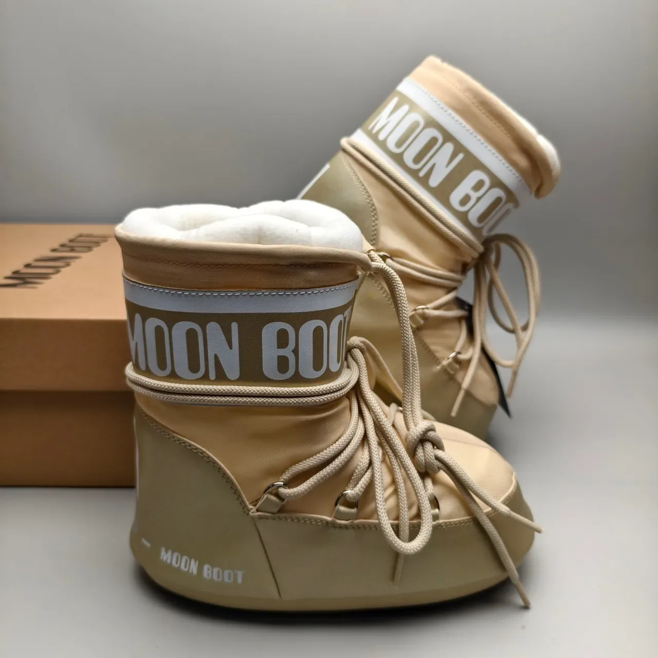 Moon Boot Classic Metallic Gold Shearling-Lined Snow Boots 6