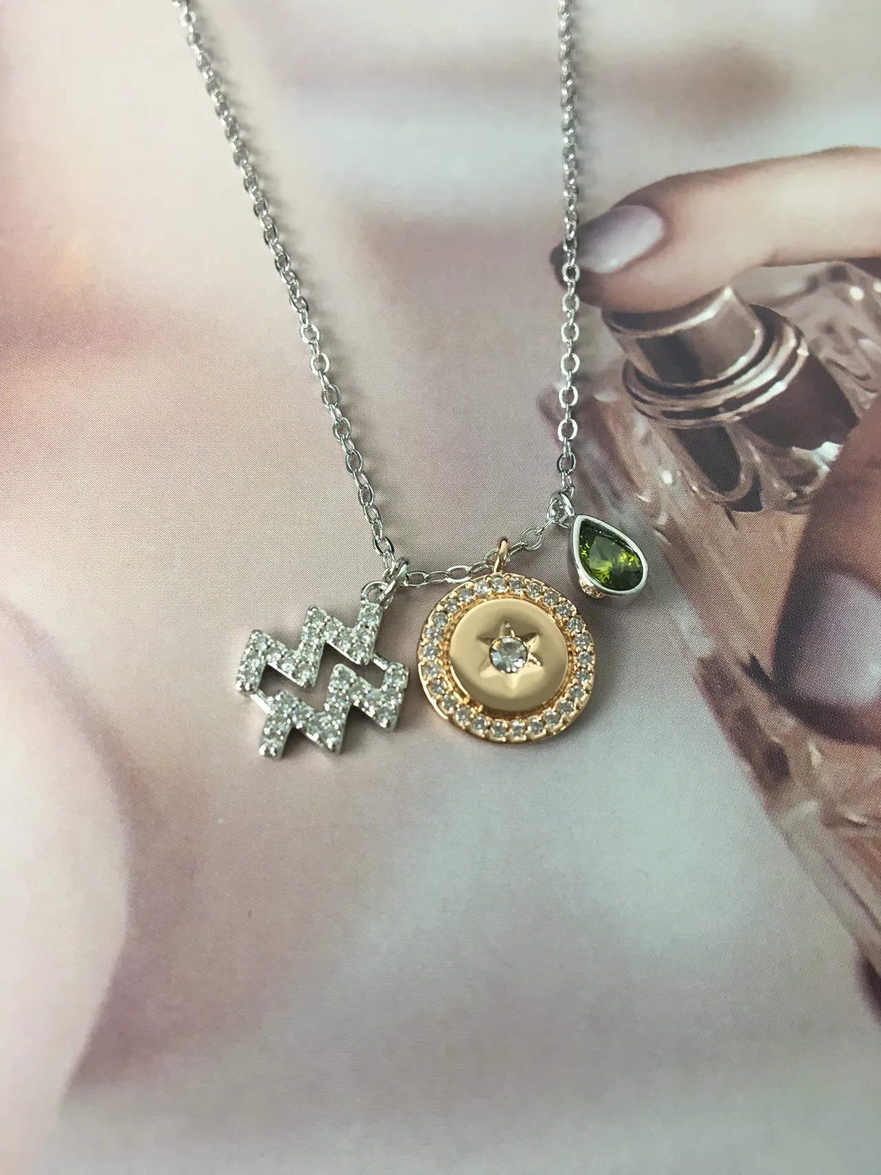 Multi-Charm Zodiac and Peridot Pendant Necklace 8