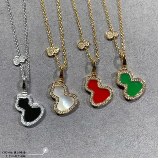 Collier pendentif gourde doré multicolore pavé de cristaux