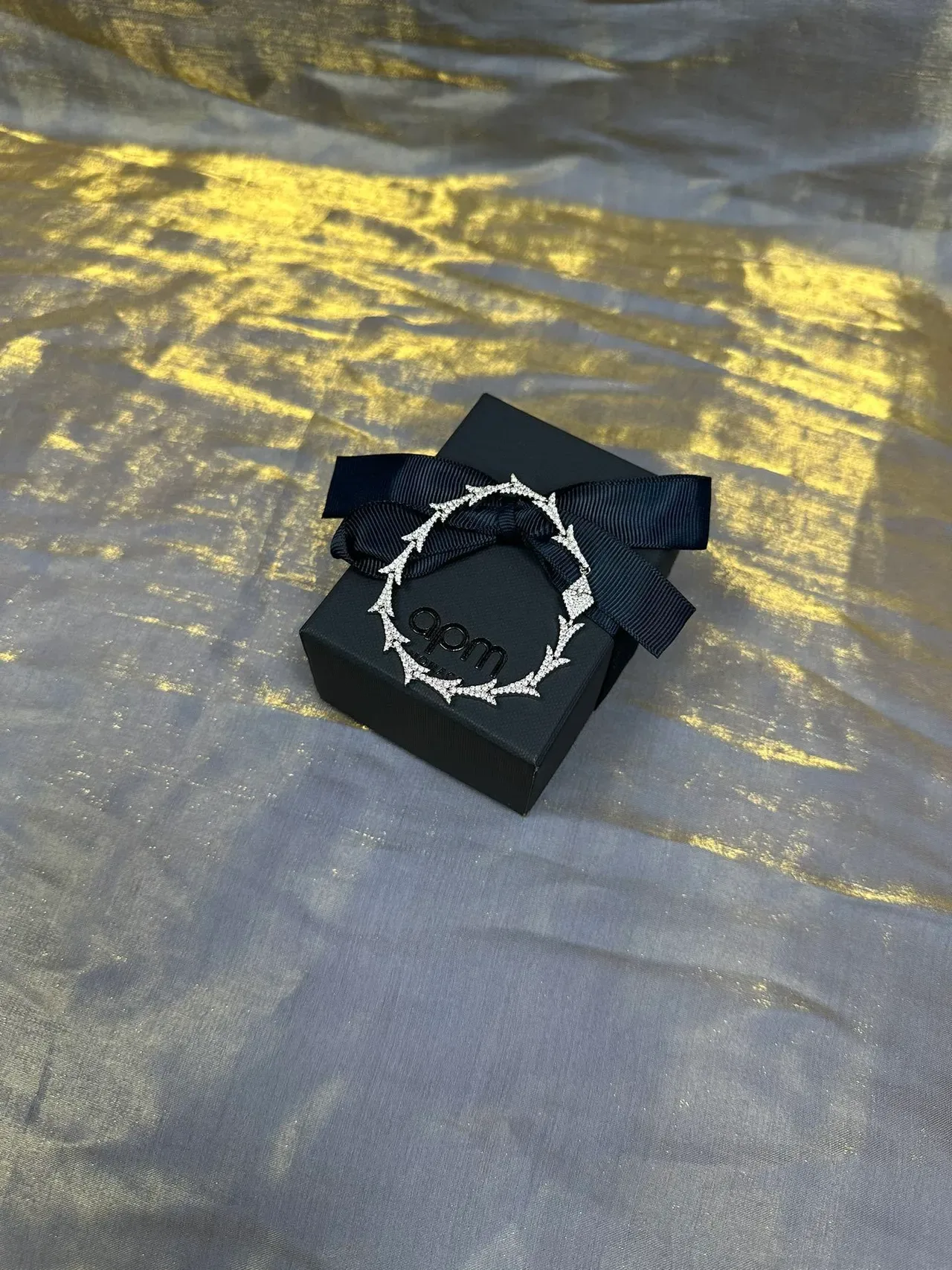 Pulsera con Motivo de Flecha Pavé Navy en Plata 8