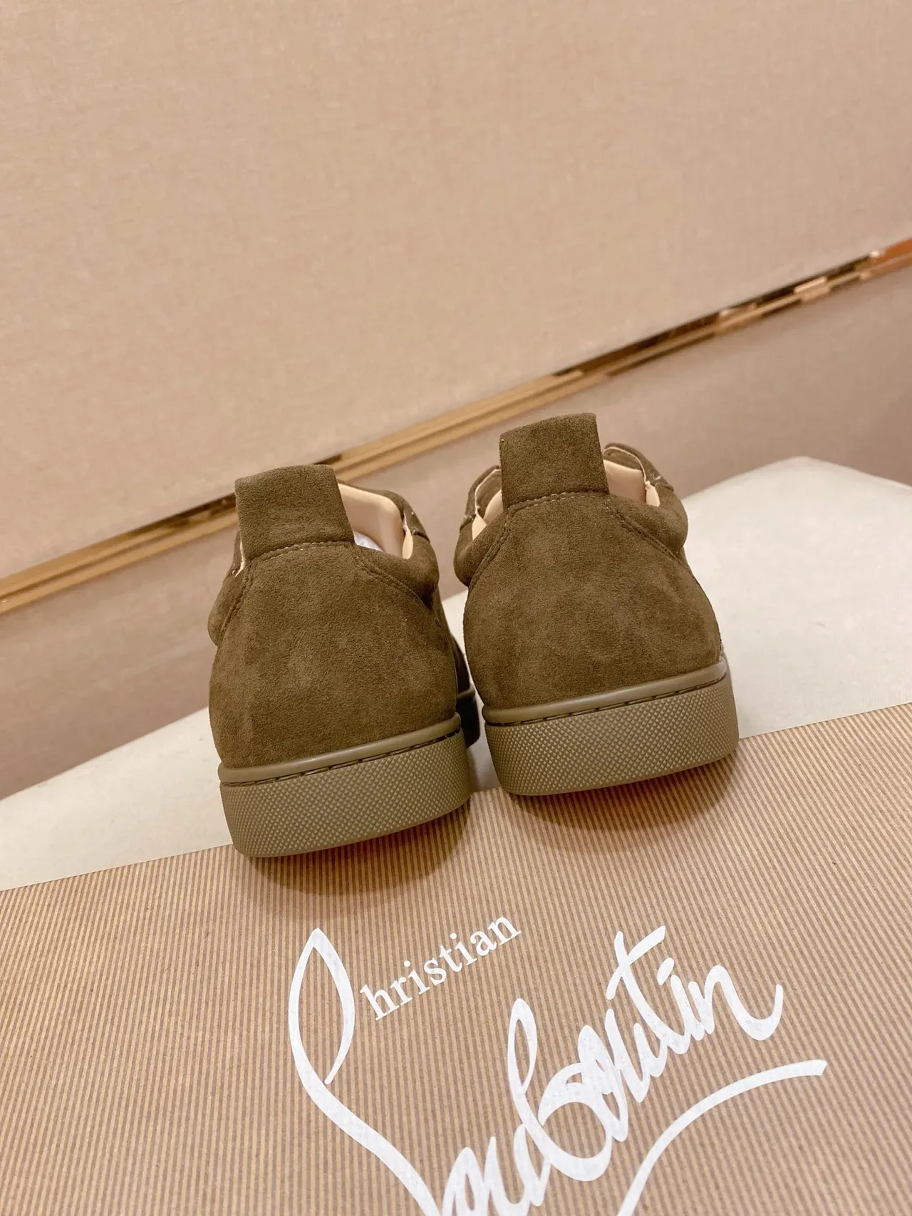 Olive Suede Spiked Toe Cap Low-Top Sneaker 4
