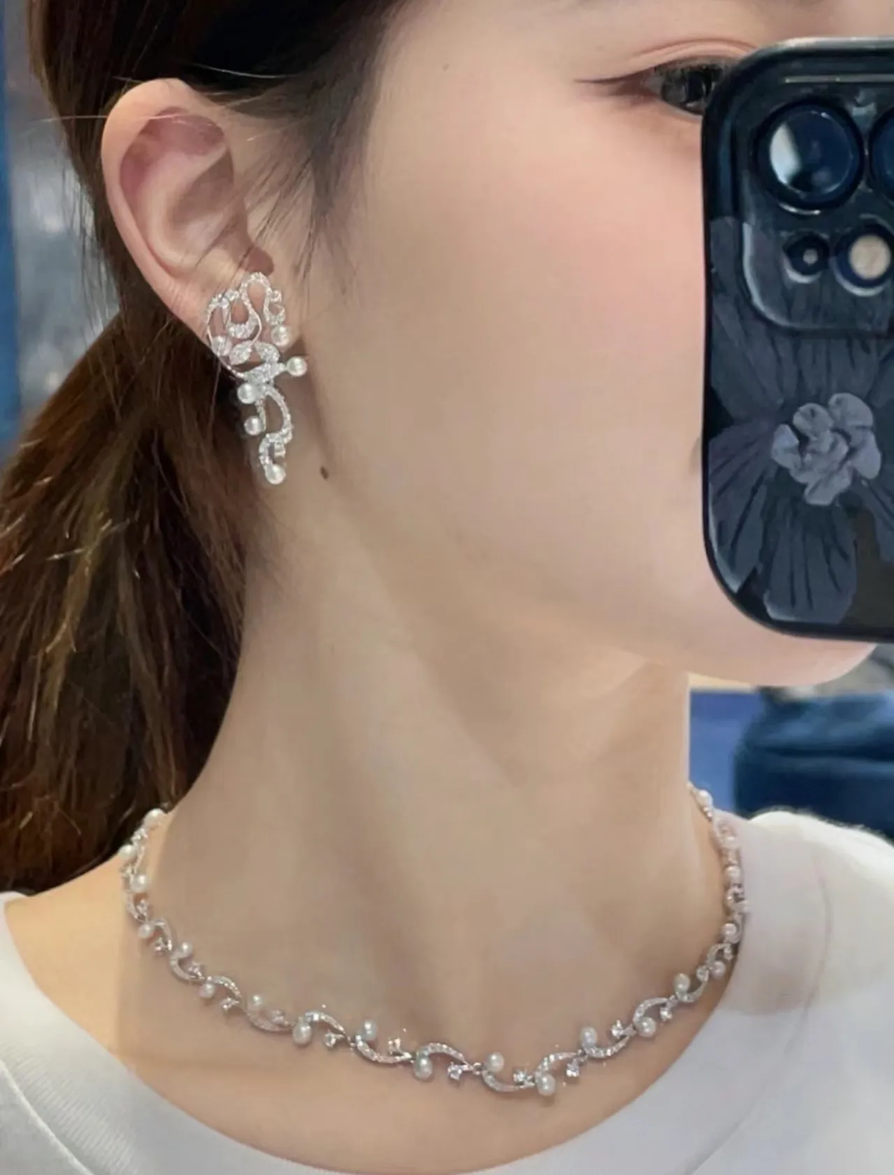 Ornate Vine Motif Pearl and Crystal Dangling Earrings 3
