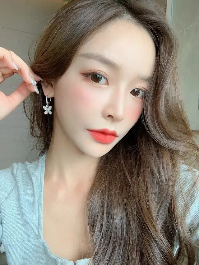 Pavé-Set Butterfly Dangling Earrings 2