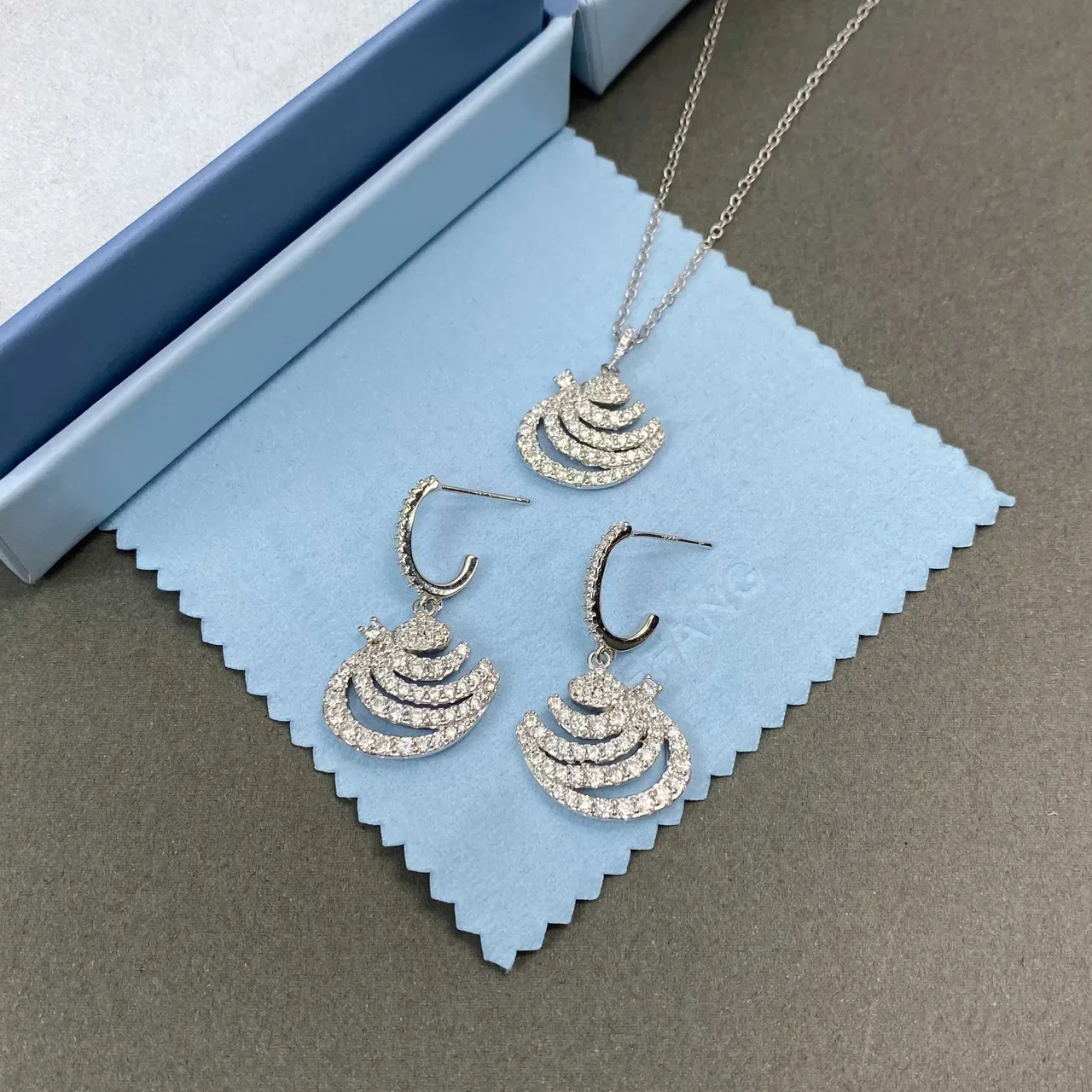 Pavé-Set Layered Wave Motif Silver-Toned Necklace 8